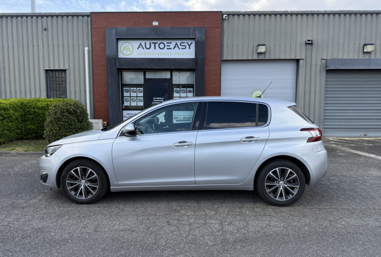 Peugeot 308 1.6 BlueHDi 120 ALLURE/ DISTRIBUTION NEUVE
