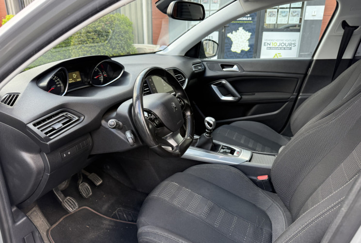 Peugeot 308 1.6 BlueHDi 120 ALLURE/ DISTRIBUTION NEUVE