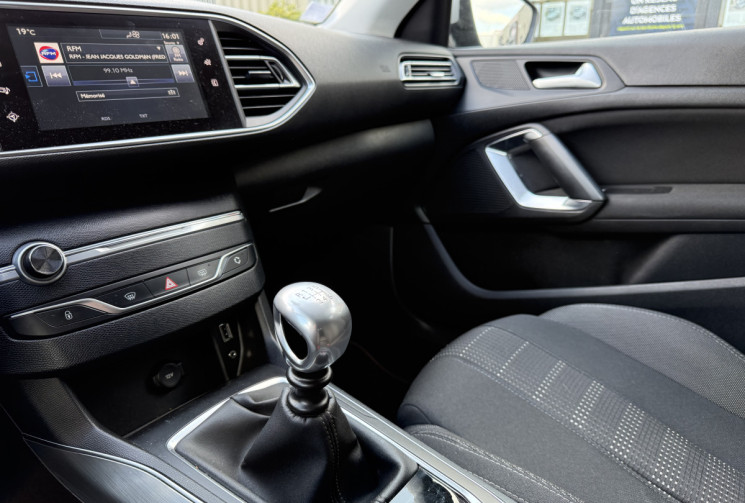 Peugeot 308 1.6 BlueHDi 120 ALLURE/ DISTRIBUTION NEUVE