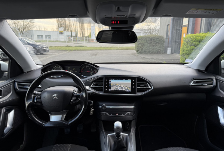 Peugeot 308 1.6 BlueHDi 120 ALLURE/ DISTRIBUTION NEUVE