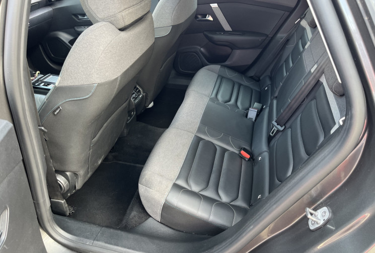 Citroën C4 III BlueHDi 110ch S&S Shine