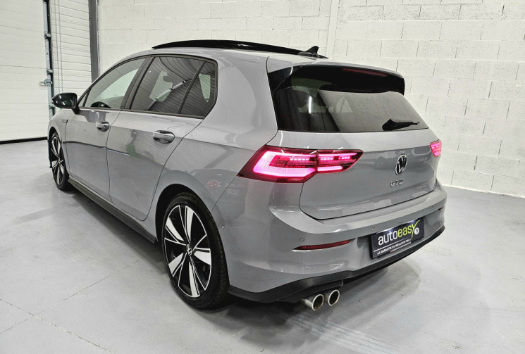 Volkswagen Golf 8 gtd 2.0 200 cv dsg / harman kardon / HUD / TO