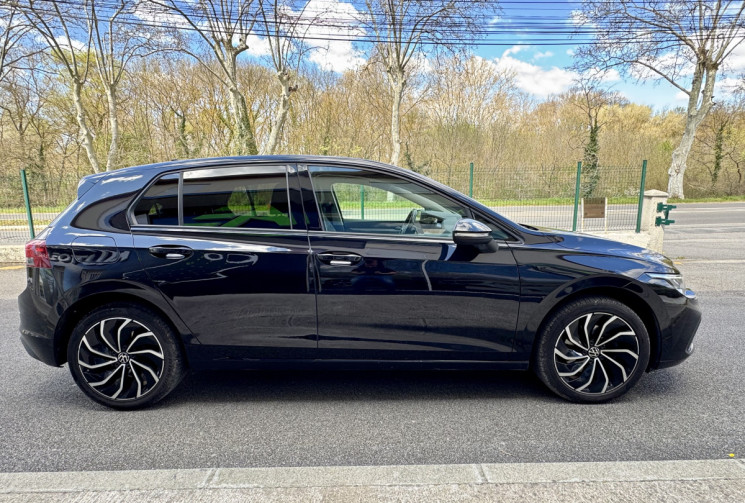 Volkswagen Golf Vlll ( 8 ) 2.0 TDI 150 LIFE BUSINESS DSG7 * SIEGES ET VOLANT CHAUFFANTS * GARANTIE 