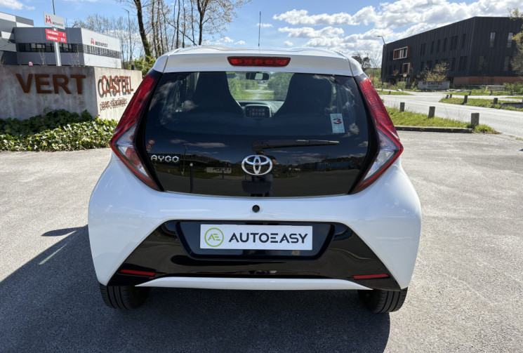 Toyota Aygo 72 cv X-play 1.0 VVT-i * Carplay * Caméra * Chaine de Distribution * Garantie Toyota