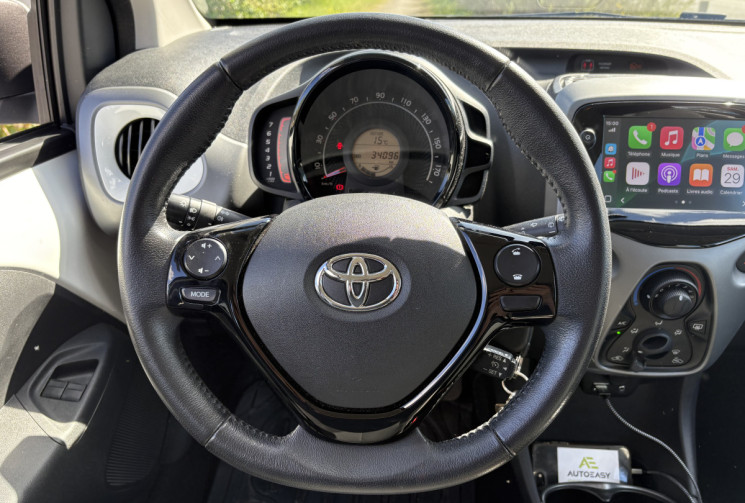 Toyota Aygo 72 cv X-play 1.0 VVT-i * Carplay * Caméra * Chaine de Distribution * Garantie Toyota