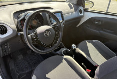 Toyota Aygo 72 cv X-play 1.0 VVT-i * Carplay * Caméra * Chaine de Distribution * Garantie Toyota