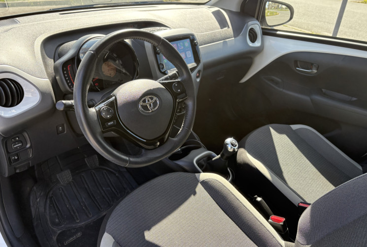 Toyota Aygo 72 cv X-play 1.0 VVT-i * Carplay * Caméra * Chaine de Distribution * Garantie Toyota