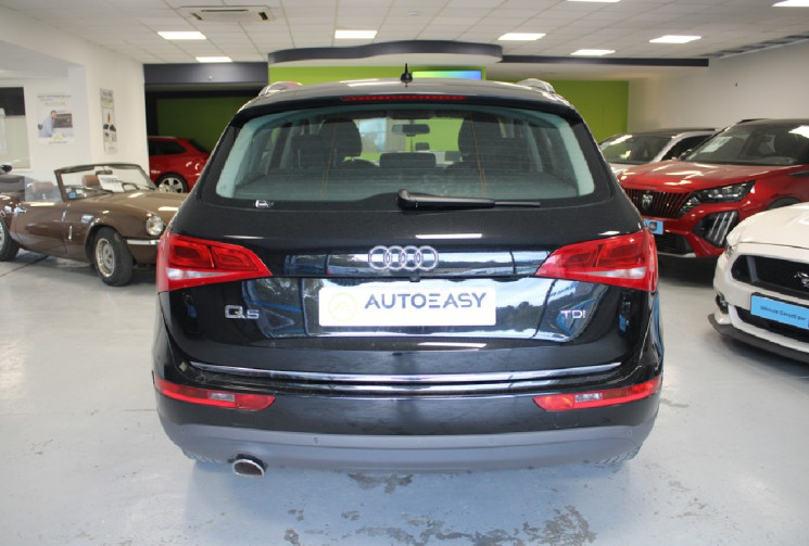 Audi Q5 2.0 l Tdi 150 CV  attelage d origine VAG