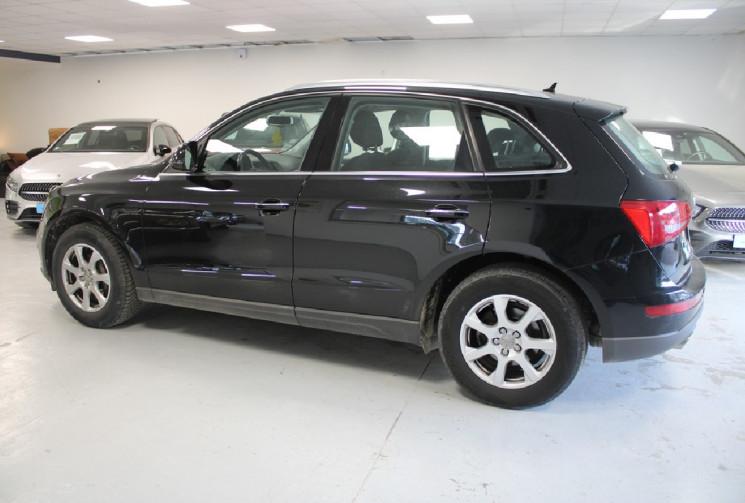 Audi Q5 2.0 l Tdi 150 CV  attelage d origine VAG