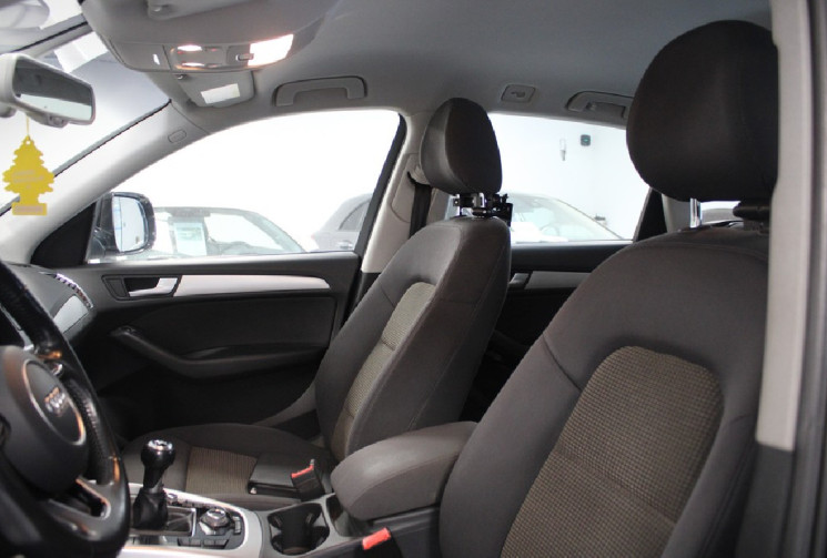Audi Q5 2.0 l Tdi 150 CV  attelage d origine VAG