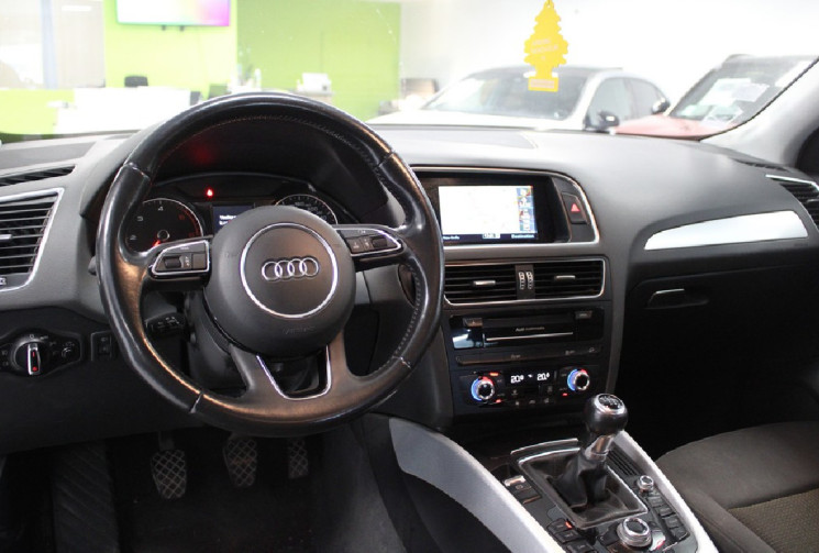 Audi Q5 2.0 l Tdi 150 CV  attelage d origine VAG