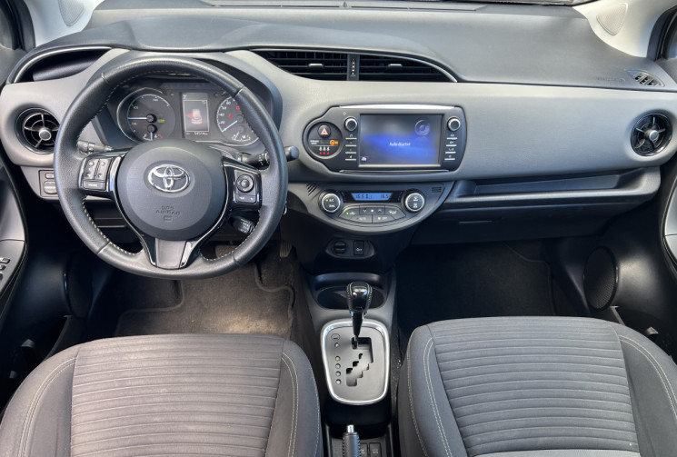 Toyota Yaris  3 Phase 3  1.5 VVTi HSD Hybrid 100h E-CVT 75 cv COLLECTION