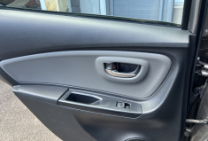 Toyota Yaris  3 Phase 3  1.5 VVTi HSD Hybrid 100h E-CVT 75 cv COLLECTION
