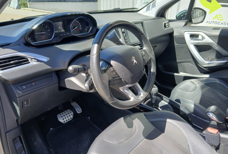 Peugeot 2008 1.2 PURE TECH 110 CROSSWAY 