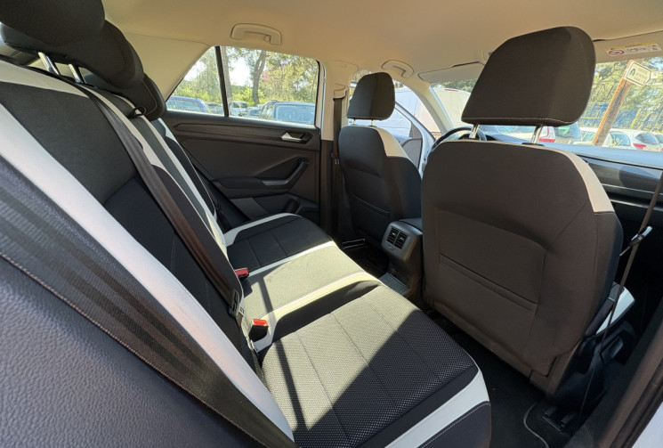 Volkswagen T-Roc   1.5 TSI EVO CARAT 150ch GARANTIE 12 MOIS