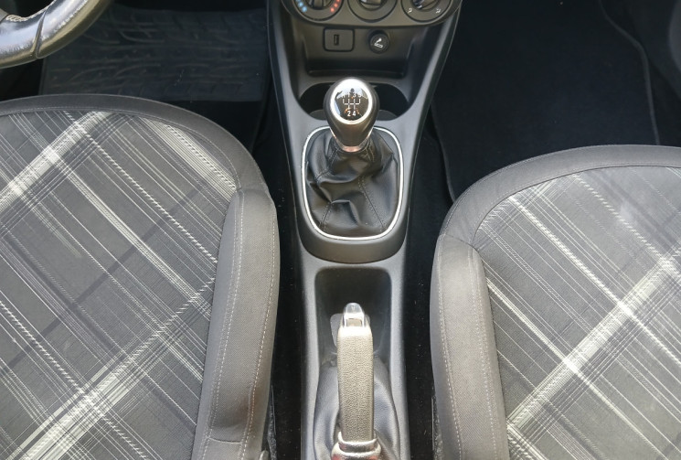 Opel Corsa  1.4 i 16V 90 ENJOY