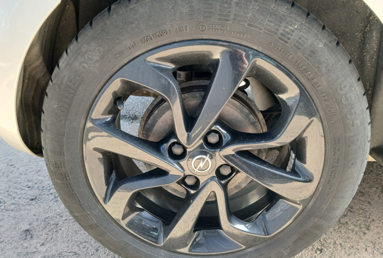 Opel Corsa  1.4 i 16V 90 ENJOY