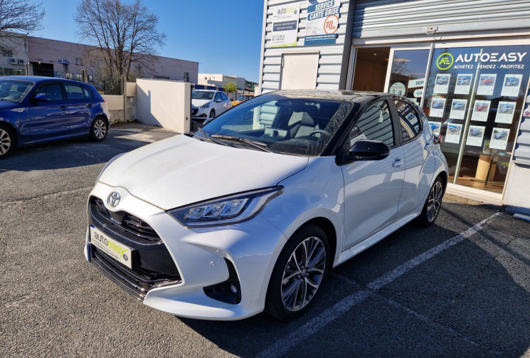 Toyota Yaris 116h COLLECTION 5p