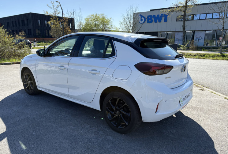 Opel Corsa Elégance 1.2 i 75 cv S&S * Caméra * Carplay * Clim * Distribution faite en 11/2023