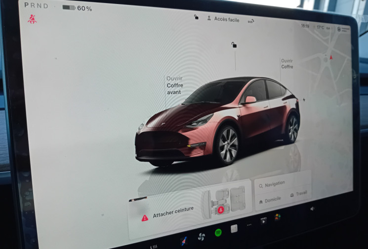 Tesla Model Y Standard RWD 