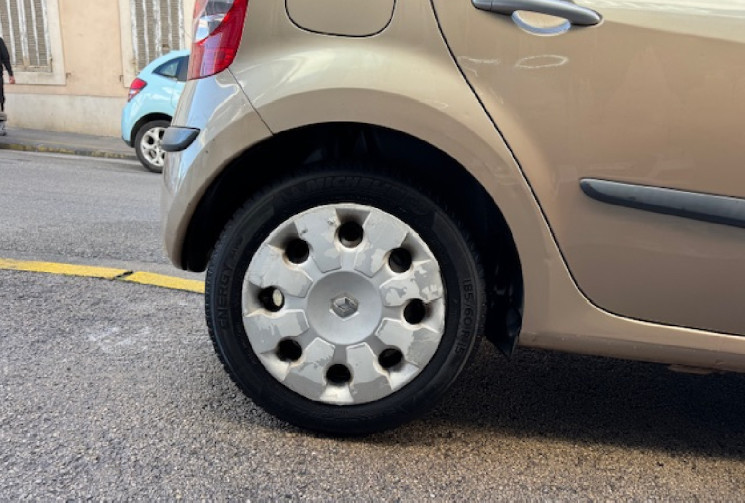 Renault MODUS 1.6 i 16V 113 cv Boîte auto VENTE A MARCHAND UNIQUEMENT 