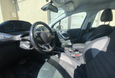 Peugeot 2008 1.2 PureTech  DISTRI OK 110 ch Allure BOITE AUTO EAT6