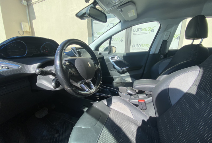 Peugeot 2008 1.2 PureTech  DISTRI OK 110 ch Allure BOITE AUTO EAT6