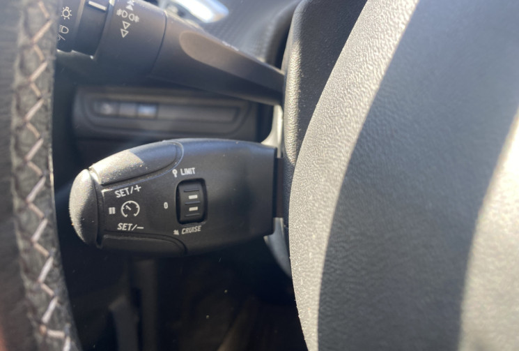 Peugeot 2008 1.2 PureTech  DISTRI OK 110 ch Allure BOITE AUTO EAT6