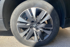 Peugeot 2008 1.2 PureTech  DISTRI OK 110 ch Allure BOITE AUTO EAT6