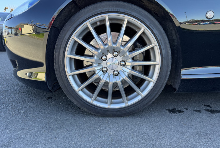 Aston Martin DB9 V12 5.9L Touchtronic2