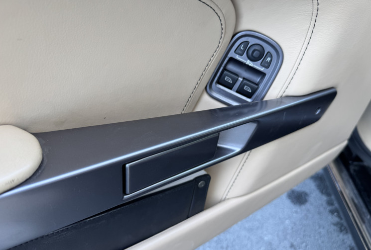 Aston Martin DB9 V12 5.9L Touchtronic2