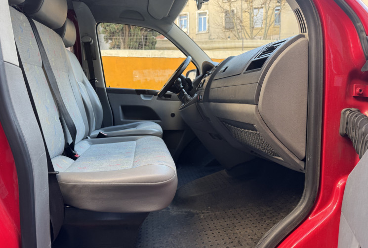 Volkswagen TRANSPORTER T5 combi 1.9 tdi 102 cv / 9 places 