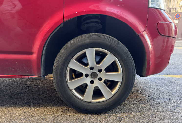Volkswagen T5 transporter combi 1.9 tdi 102 cv / 9 places 
