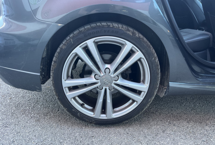 Audi A3 Sportback III 2.0 TDI 150ch S line / Suivi Audi / Très bon état