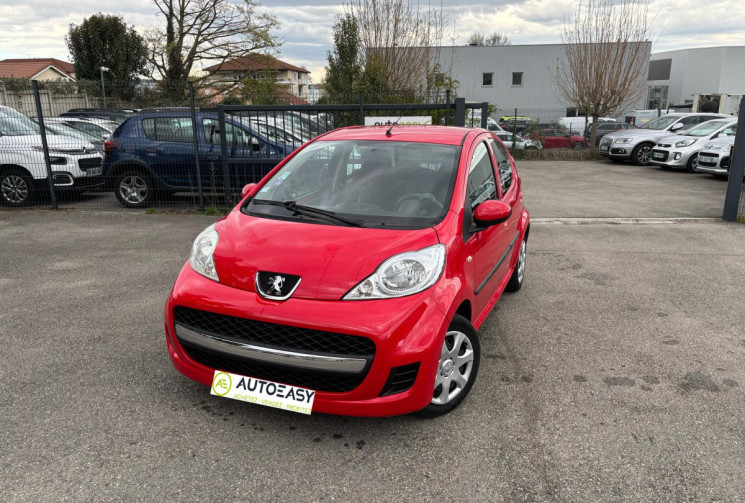 Peugeot 107 1.0 ACTIVE 68 CH CLIM 