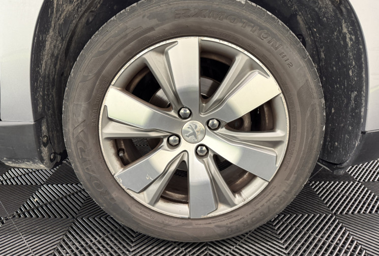 Peugeot 2008 1.6 e-HDi 92cv FAP Allure / Kit Distribution neuve / Suivi entretien complet Peugeot