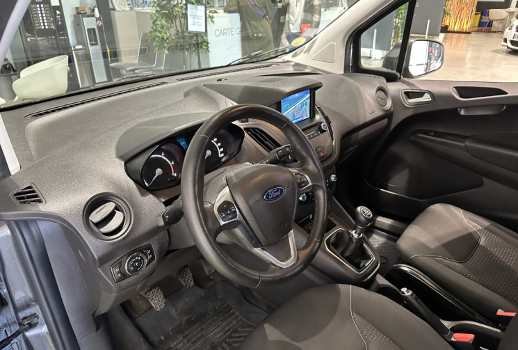 Ford COURRIER Transit Courier 1.5 TDCI 100 ch Titanium