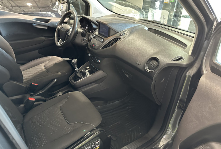 Ford COURRIER Transit Courier 1.5 TDCI 100 ch Titanium