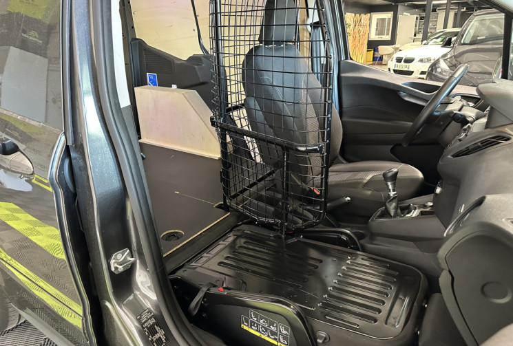 Ford COURRIER Transit Courier 1.5 TDCI 100 ch Titanium