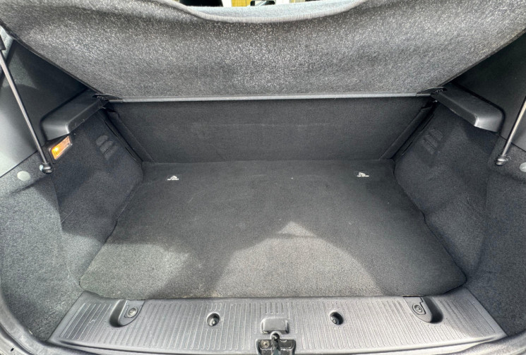 Renault Twingo III 1.0 SCe 12V 70 cv Life Euro6c // chaine de distribution // très peu kilométrée