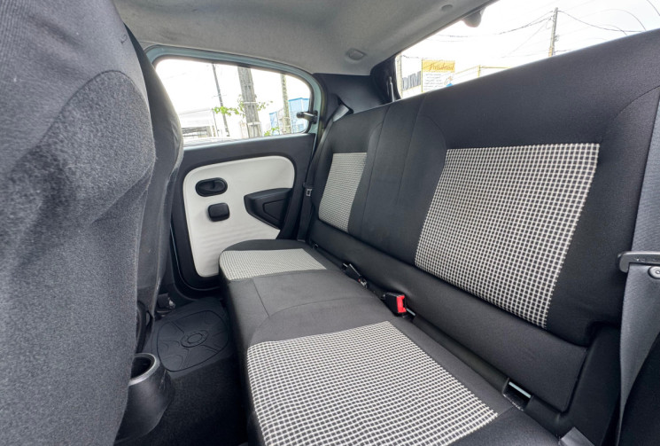 Renault Twingo III 1.0 SCe 12V 70 cv Life Euro6c // chaine de distribution // très peu kilométrée