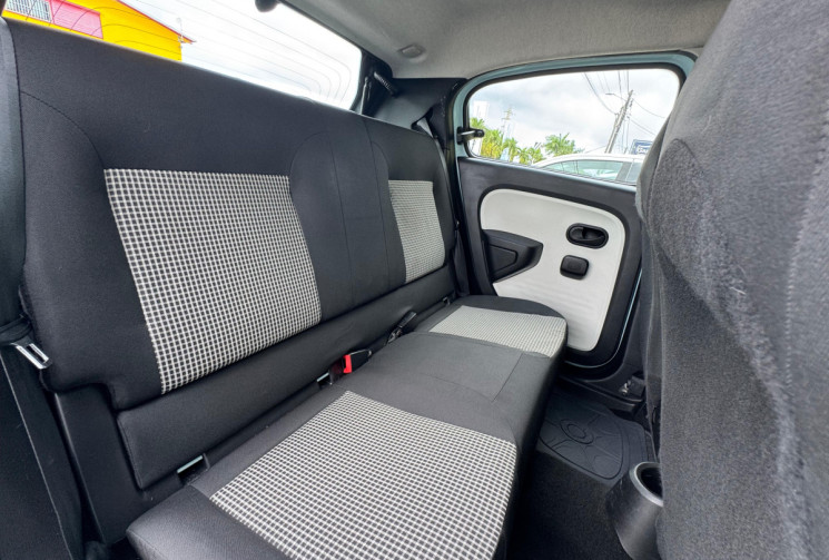 Renault Twingo III 1.0 SCe 12V 70 cv Life Euro6c // chaine de distribution // très peu kilométrée