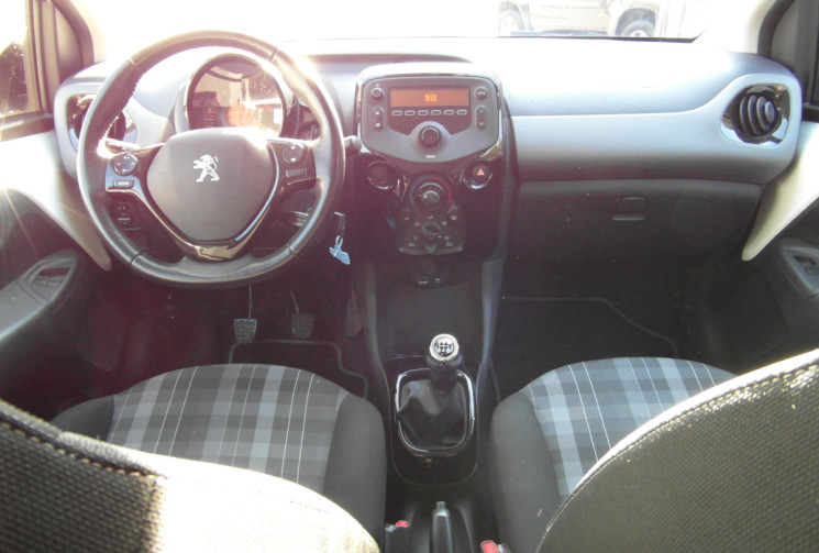 Peugeot 108 108 VTI 72CH BVM5 STYLE 2 PLACES TVA