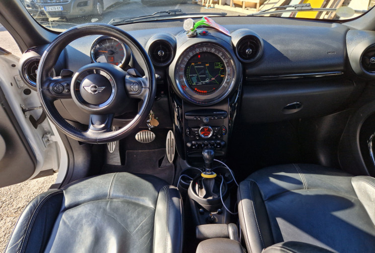 Mini Countryman Cooper SD 143ch Red Hot Chili