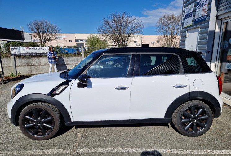 Mini Countryman Cooper SD 143ch Red Hot Chili