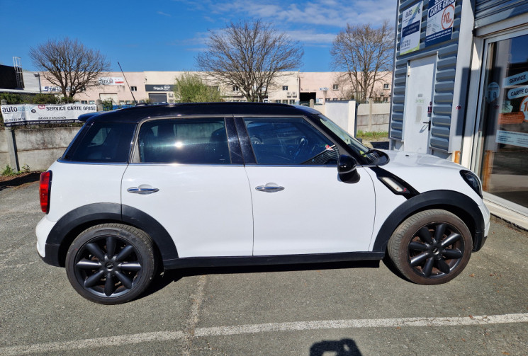 Mini Countryman Cooper SD 143ch Red Hot Chili