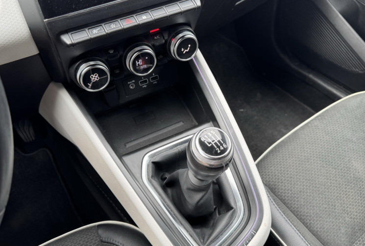 Renault CLIO V 1.0 TCE 90 INTENS * ENTRETIEN A JOUR * ECRAN 9.3 CARPLAY