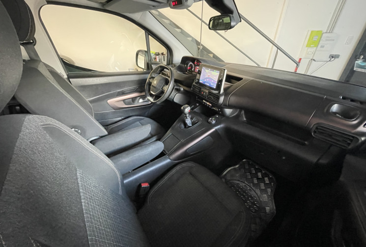 Peugeot Rifter GT Line  BlueHDi 130ch S&S Standard ( Caméra de recul + Carplay) 