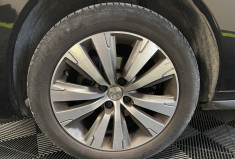 Peugeot 3008 1.2 Puretech 130cv Active + Toit Panoramique + Attelage / Distribution à jour