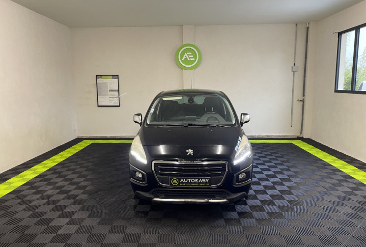 Peugeot 3008 1.2 Puretech 130cv Active + Toit Panoramique + Attelage / Distribution à jour